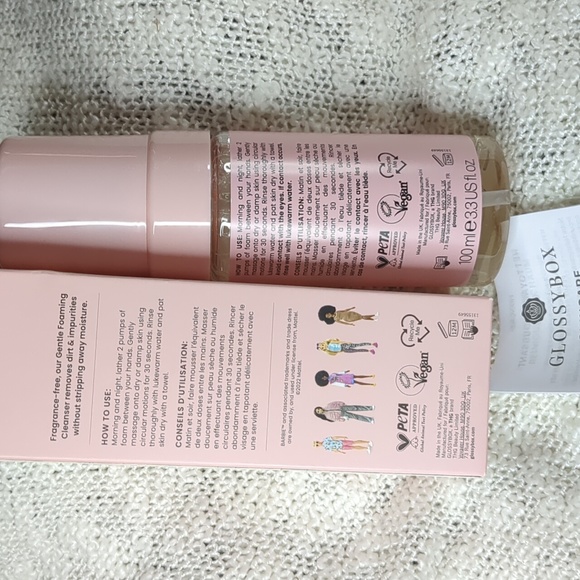 GlossyBox Barbie Cleanser&Box/Hydrating Mist&Vintage Cosmetic Satin Pillowcase - Picture 7 of 16